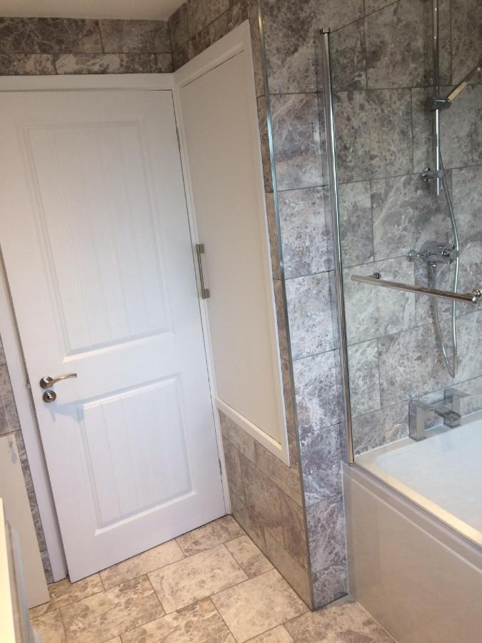 Beautiful En-Suite Bedroom Ipswich Luaran gambar