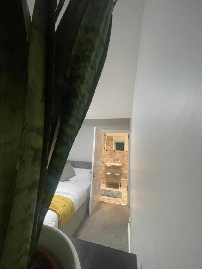 Beautiful En-Suite Bedroom Ipswich Luaran gambar