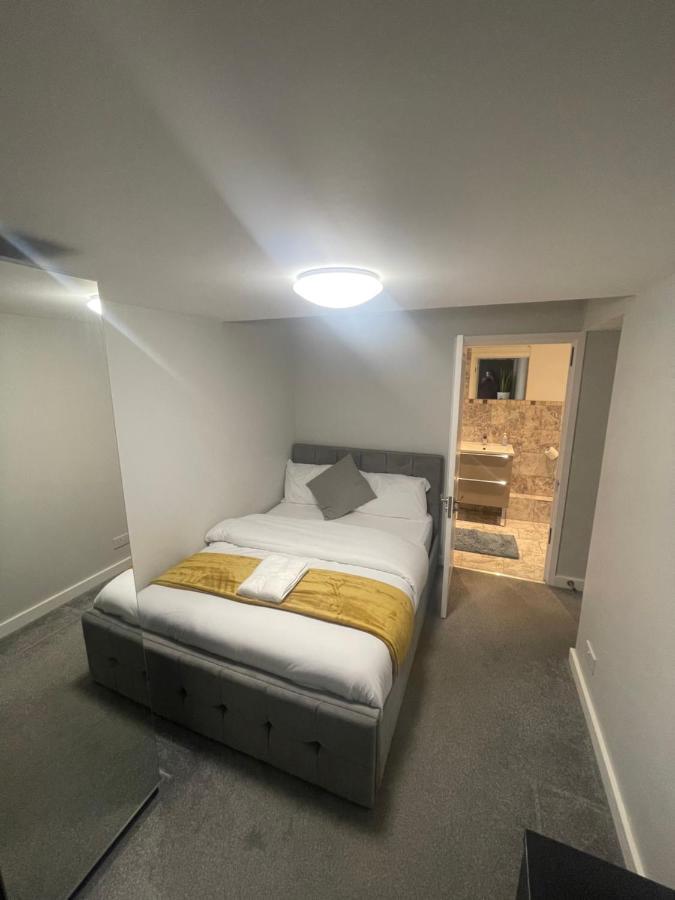 Beautiful En-Suite Bedroom Ipswich Luaran gambar