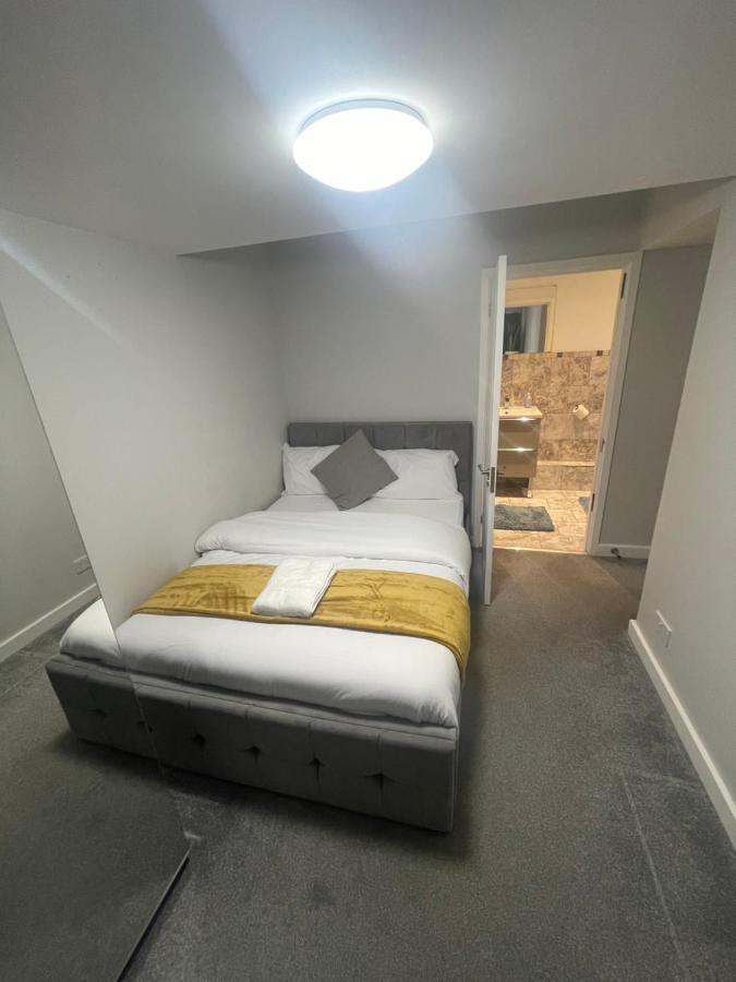 Beautiful En-Suite Bedroom Ipswich Luaran gambar
