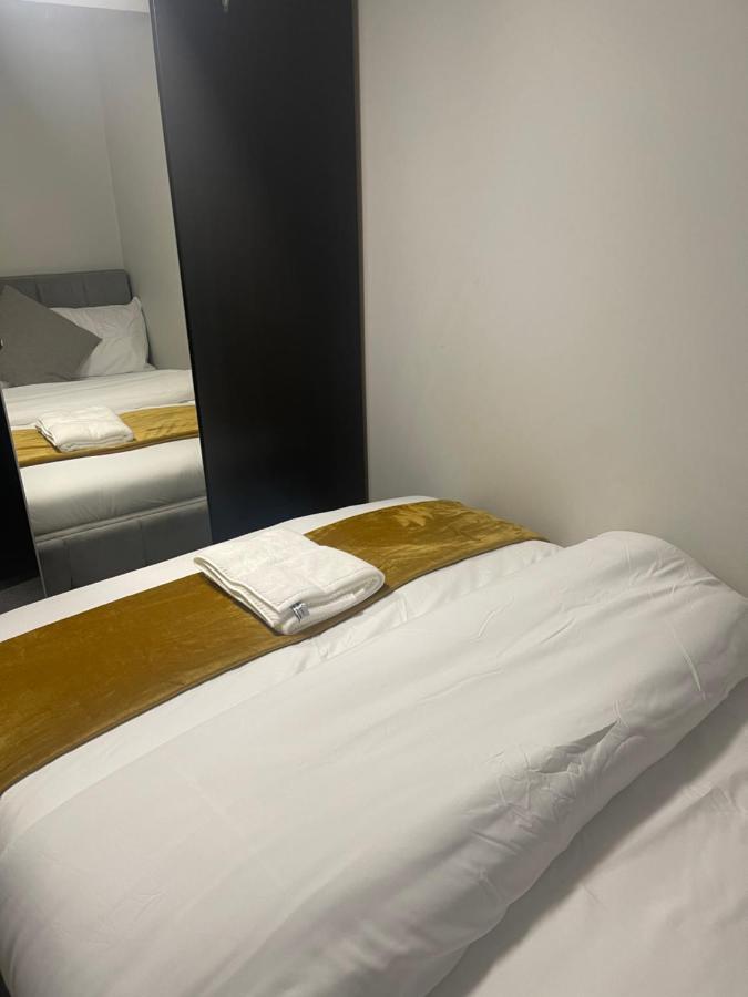 Beautiful En-Suite Bedroom Ipswich Luaran gambar