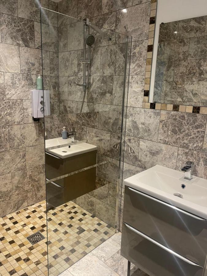 Beautiful En-Suite Bedroom Ipswich Luaran gambar